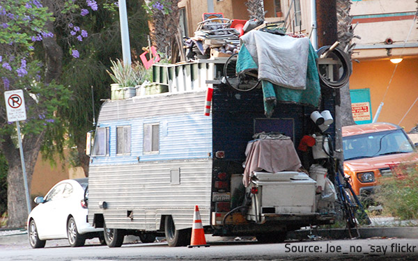 Many poeple are affected by the symptoms of hoarding.