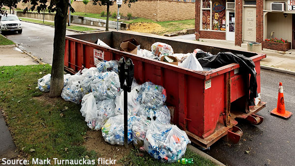 Gather proper supplies to ensure the success of your cleaning endeavor.