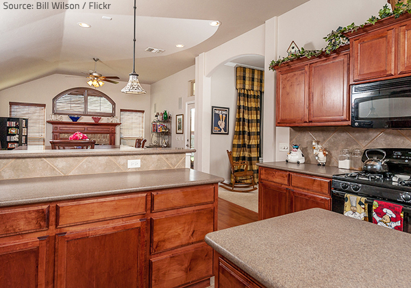 The half-bullnose and full-bullnose edges are among the most popular granite countertop edges.