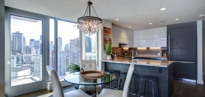 Small Luxurious Apartment in City