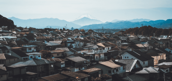 How the Japanese Build Houses to Withstand Earthquakes