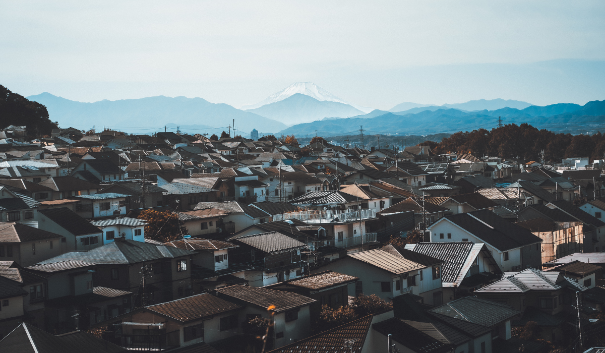 How the Japanese Build Houses to Withstand Earthquakes