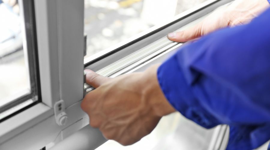 insulate windows to prevent condensation 